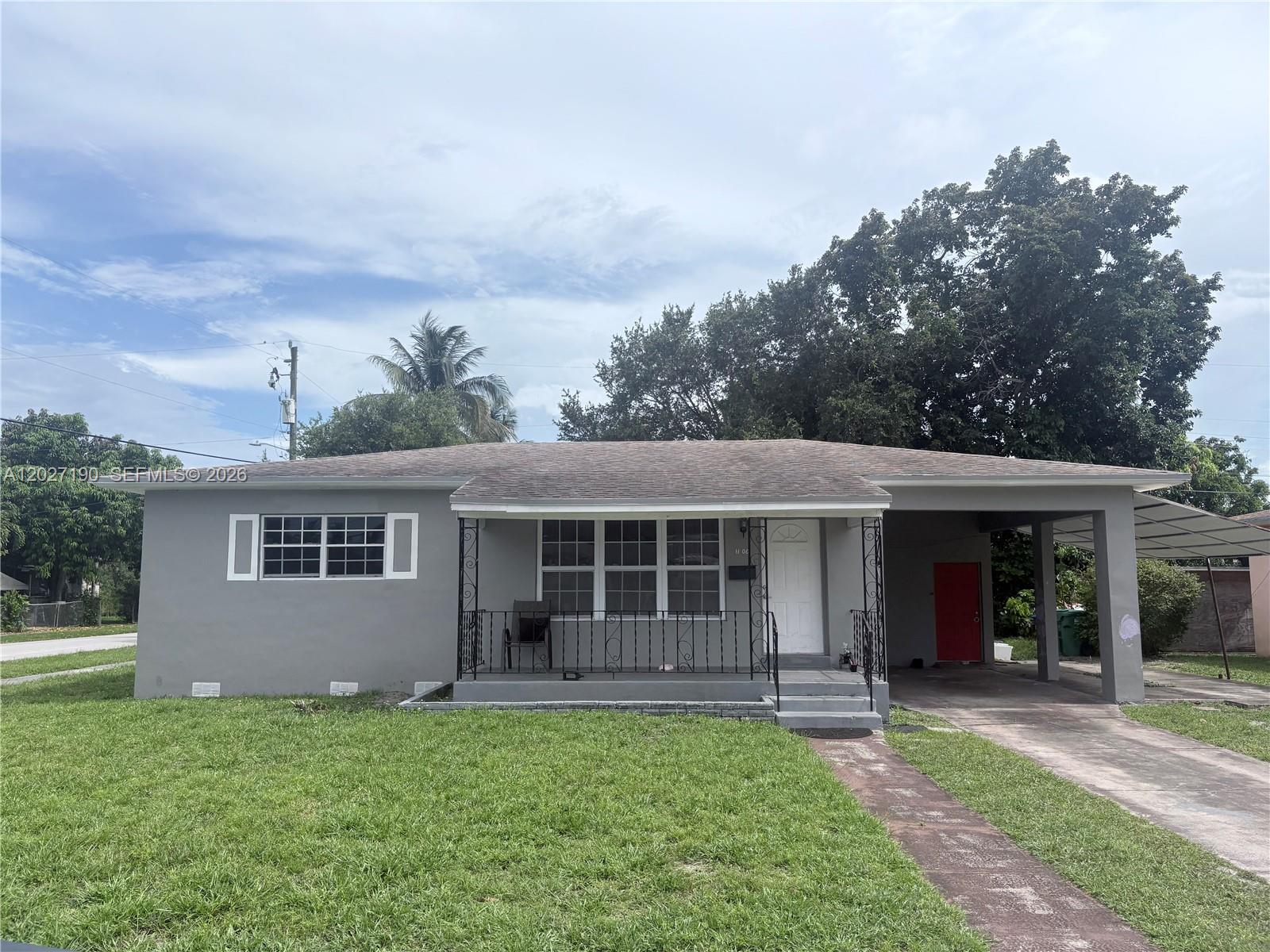 6TH ADDN TO LAWNDALE - Residential