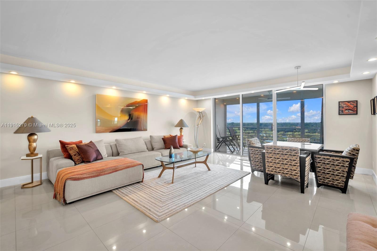 NO 114 PALM-AIRE COUNTRY - Residential Lease