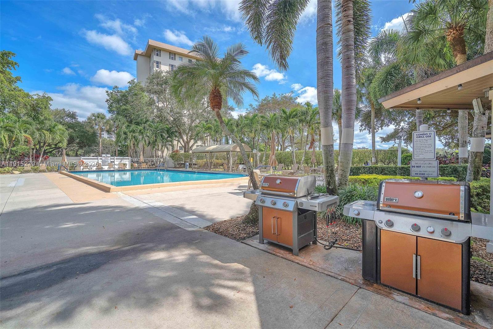 NO 114 PALM-AIRE COUNTRY - Residential Lease