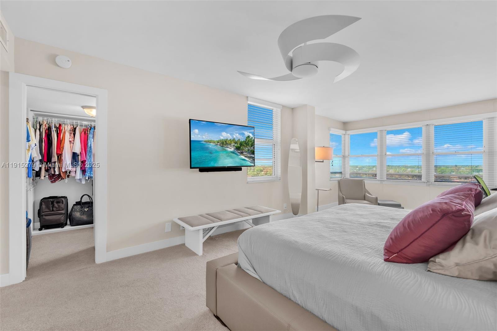 NO 114 PALM-AIRE COUNTRY - Residential Lease