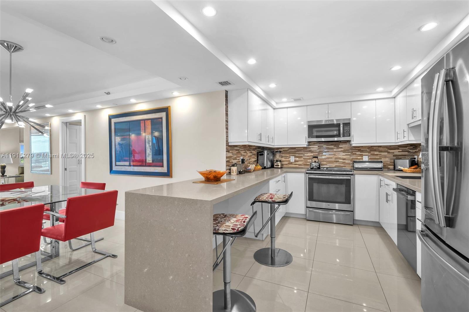 NO 114 PALM-AIRE COUNTRY - Residential Lease