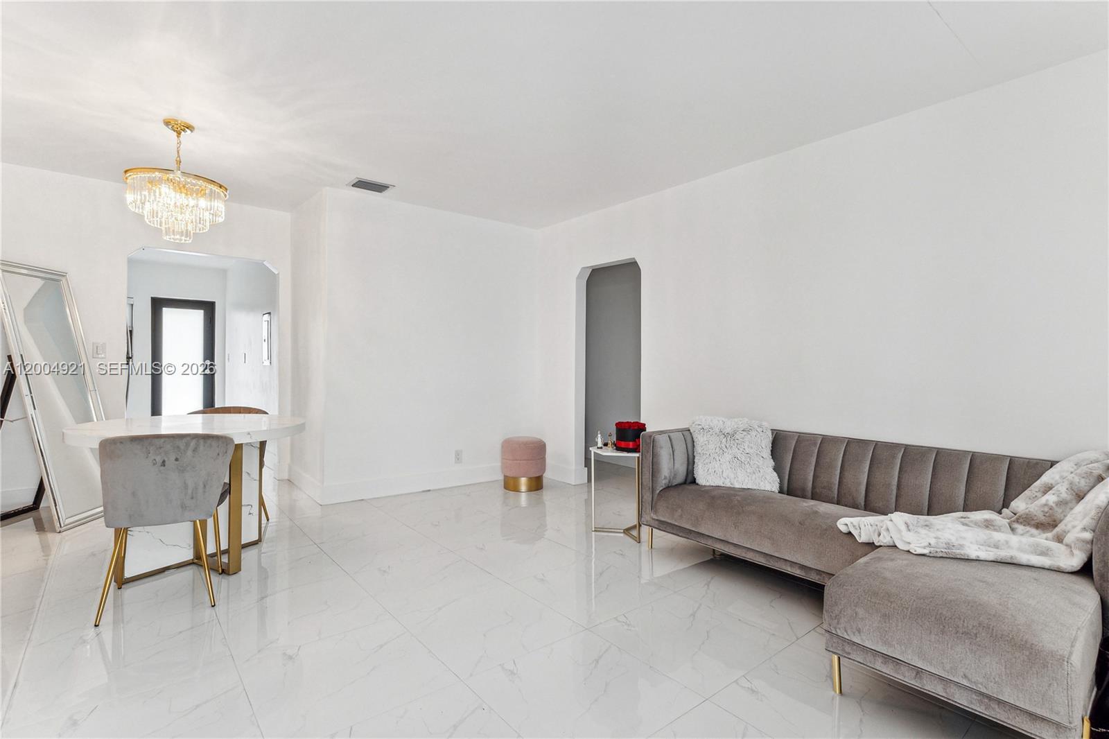 BISCAYNE BEACH SUB - Residential Lease