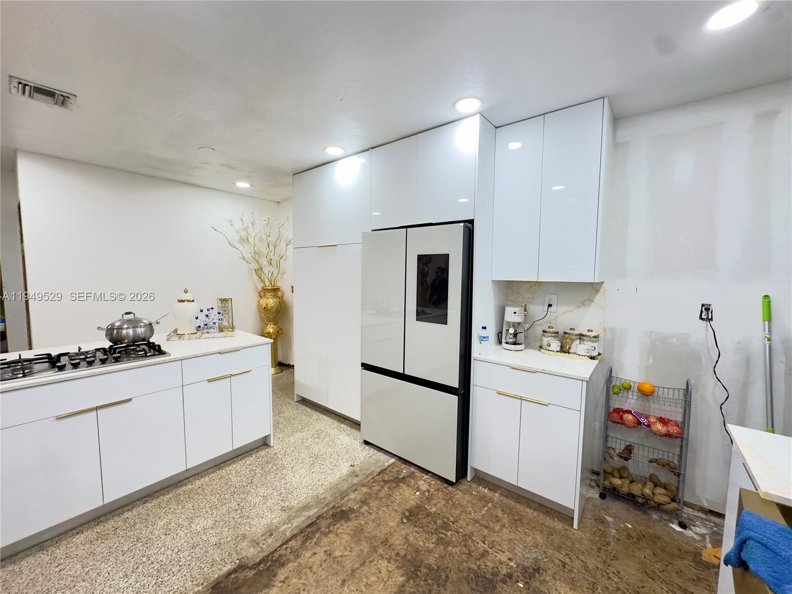 CAROL CITY 5TH ADDN - Residential