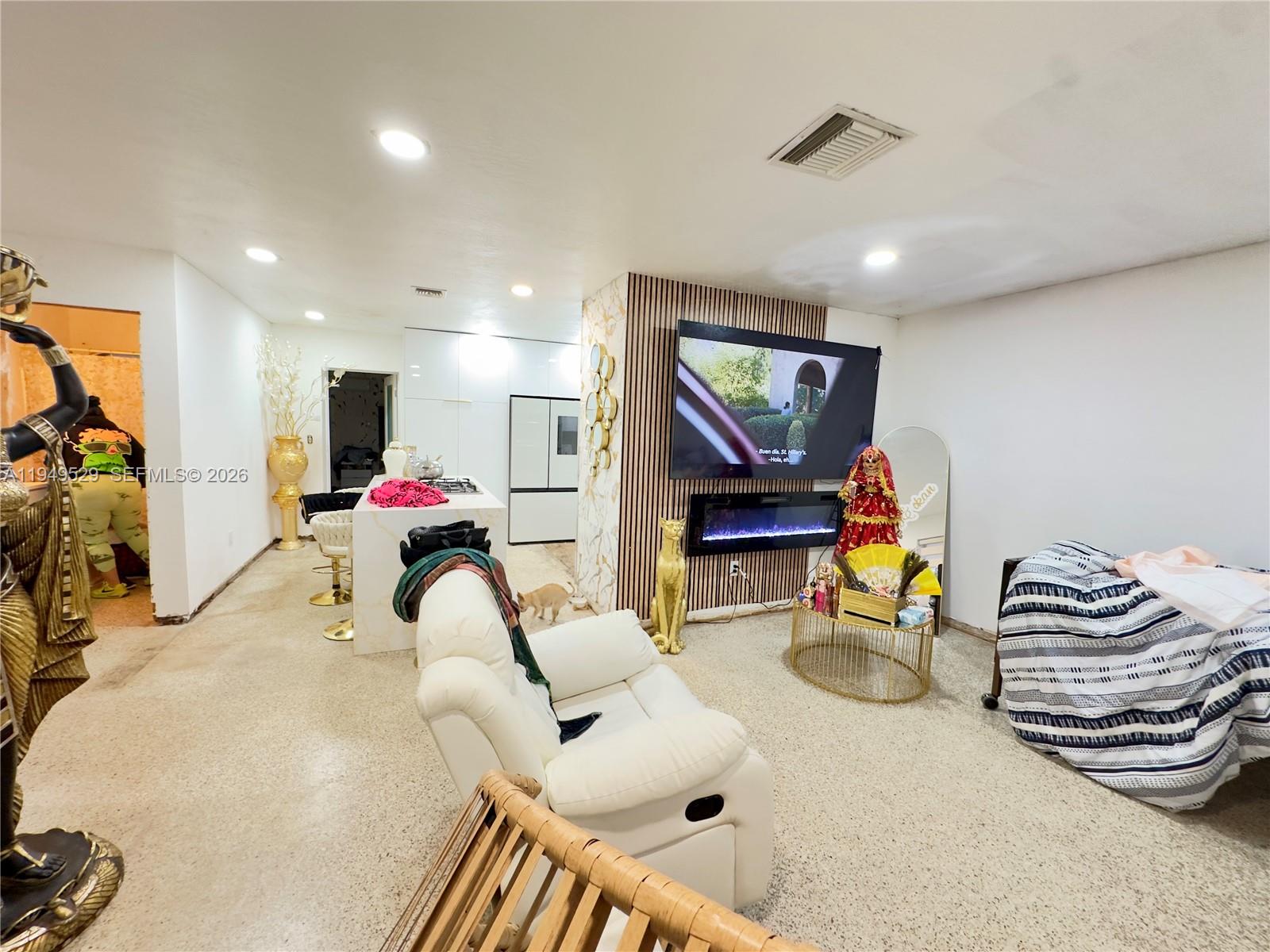 CAROL CITY 5TH ADDN - Residential