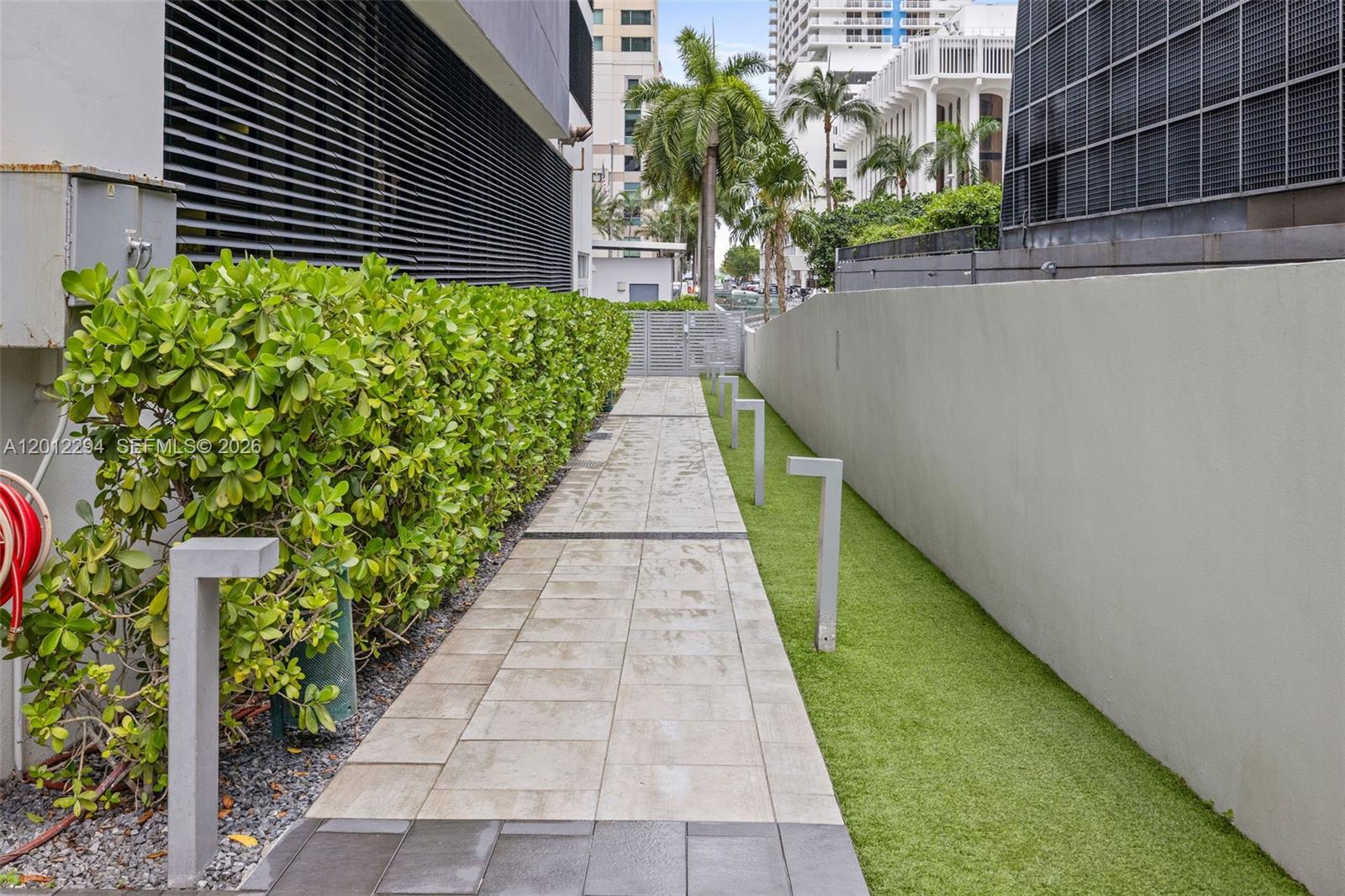 THE BOND - Residential Lease