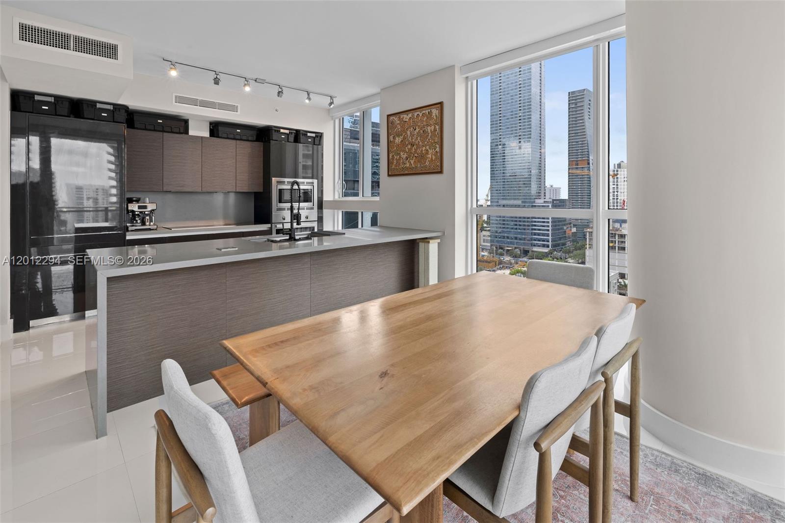 THE BOND - Residential Lease