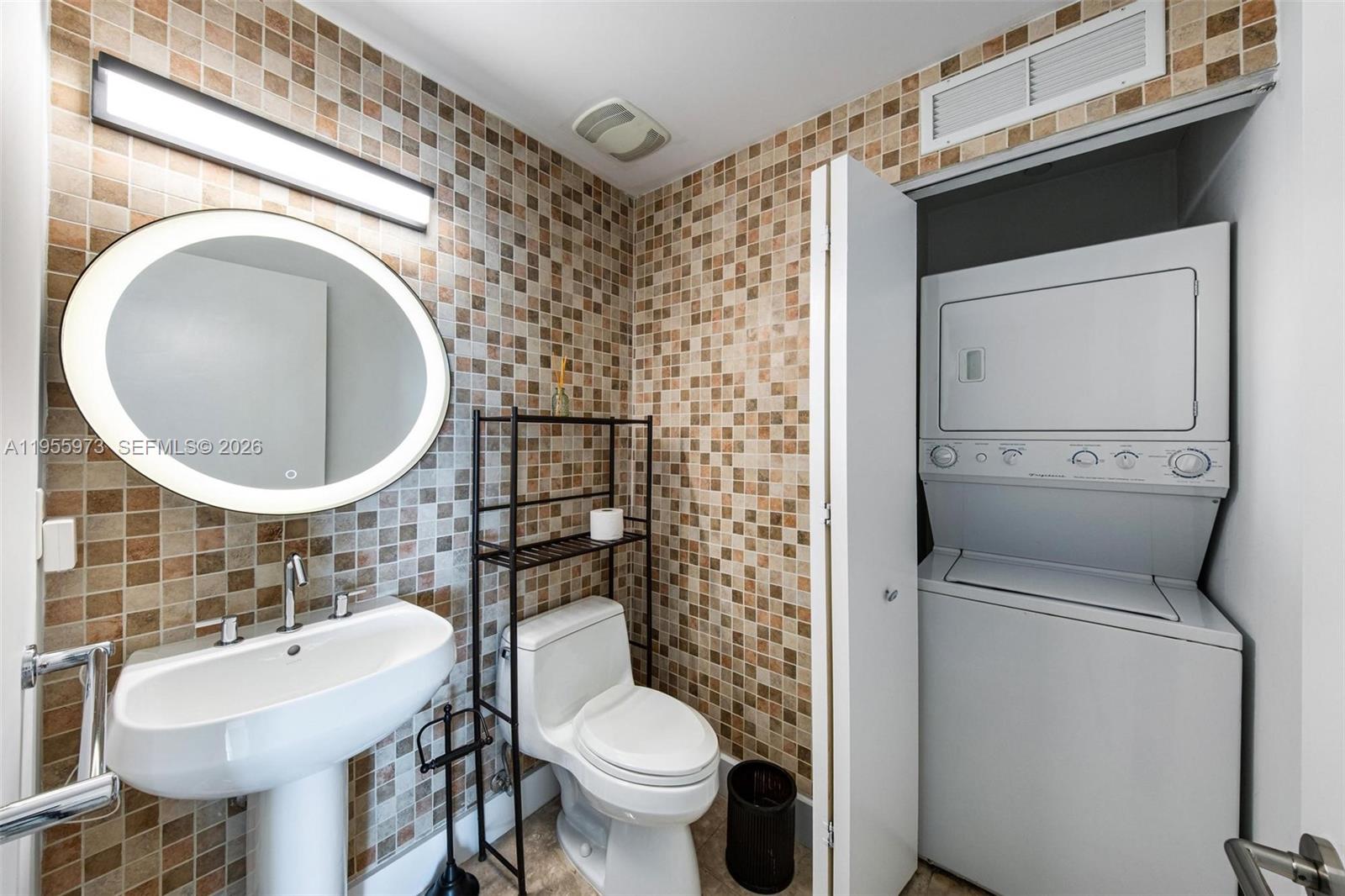 THE ATRIUM AT AVENTURA CO - Residential Lease