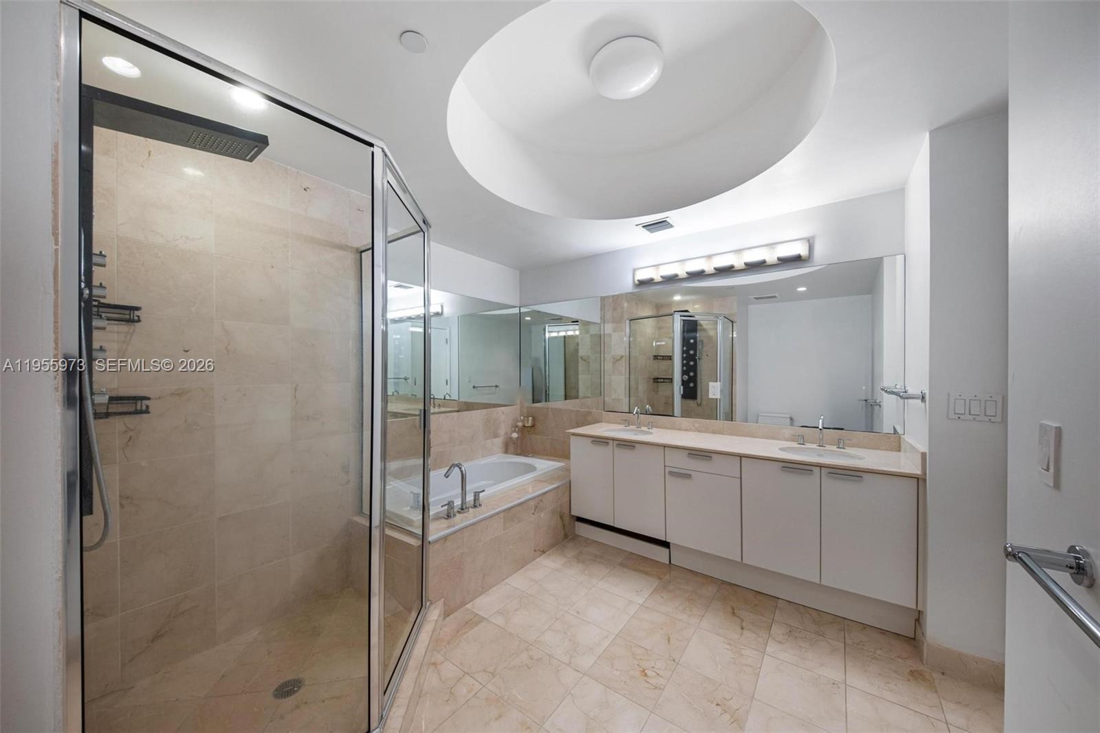 THE ATRIUM AT AVENTURA CO - Residential Lease