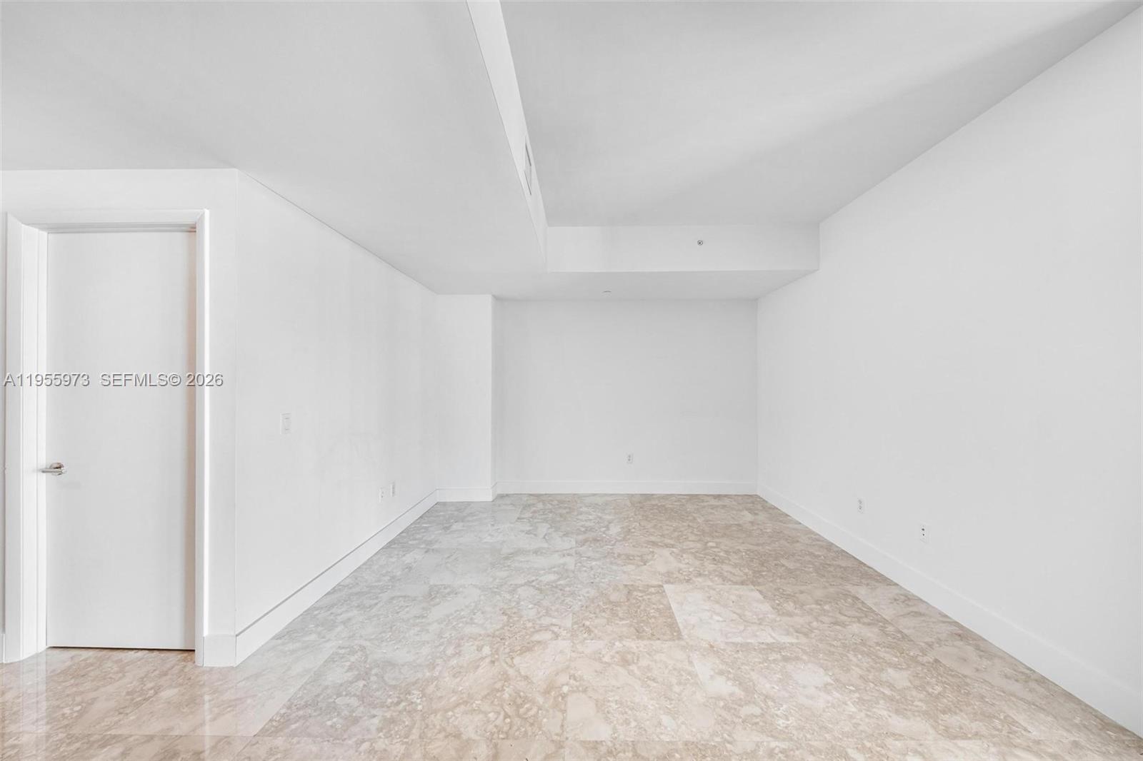 THE ATRIUM AT AVENTURA CO - Residential Lease