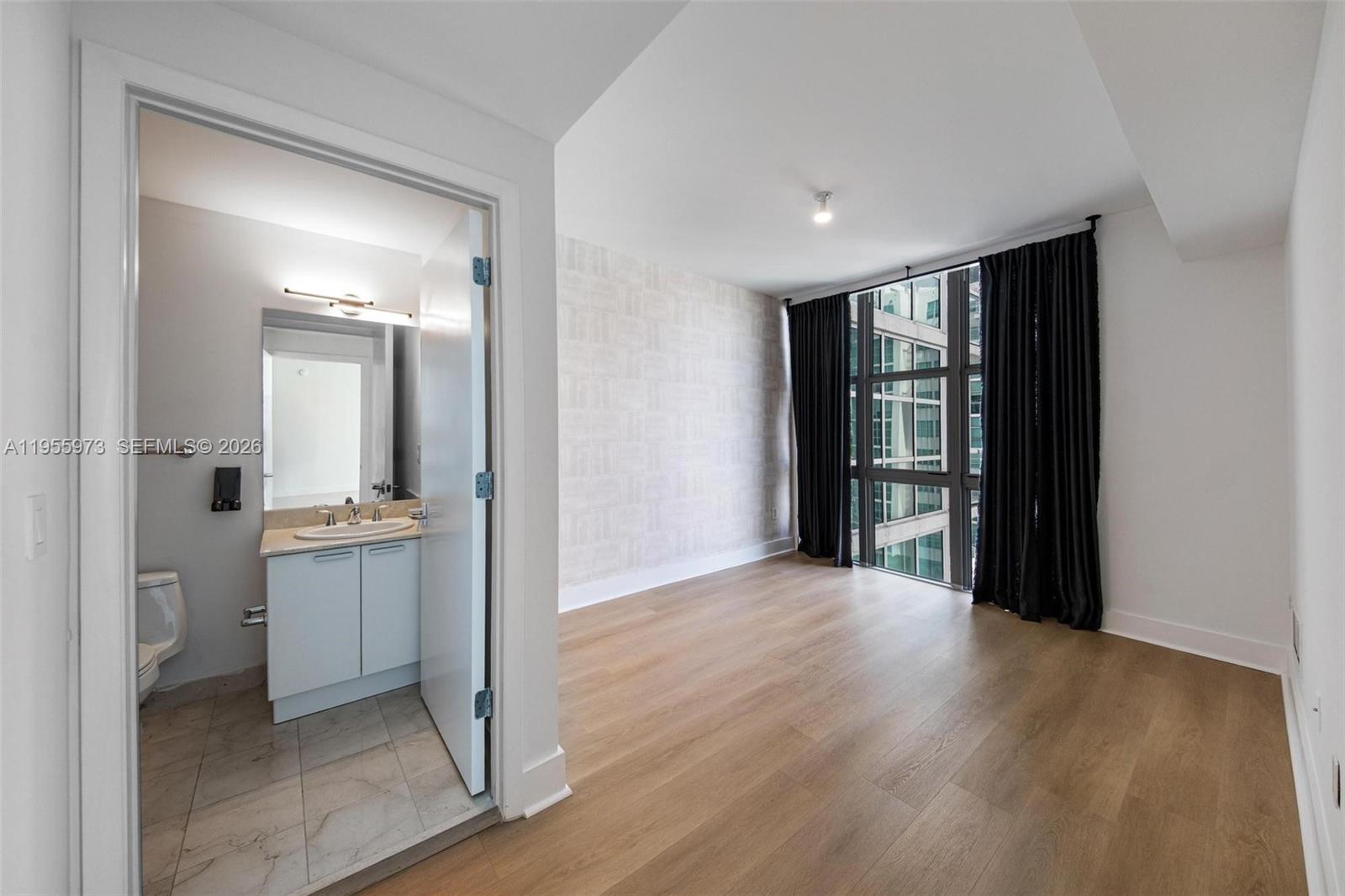 THE ATRIUM AT AVENTURA CO - Residential Lease