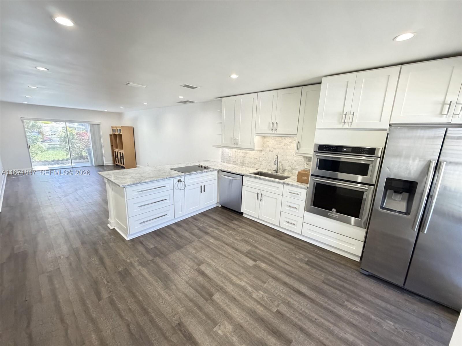 BOCA LAKES CONDO - Residential