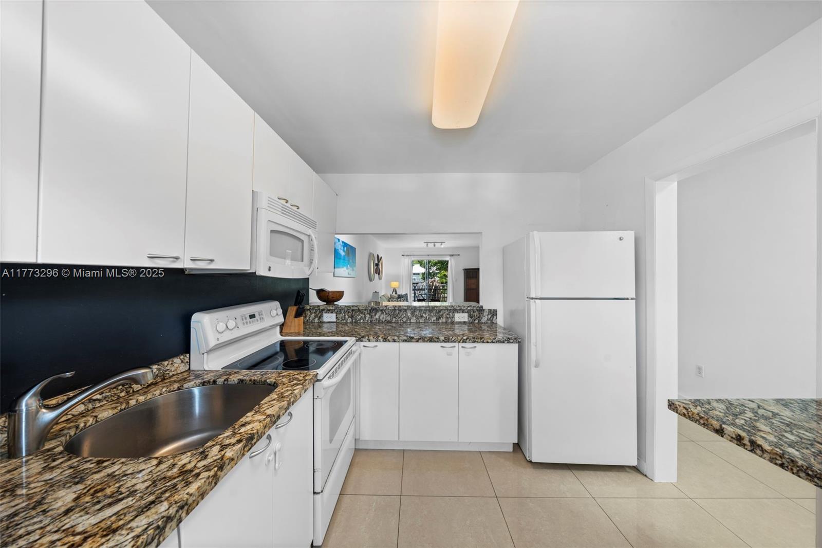 KEY BISCAYNE VI CONDO - Residential Lease