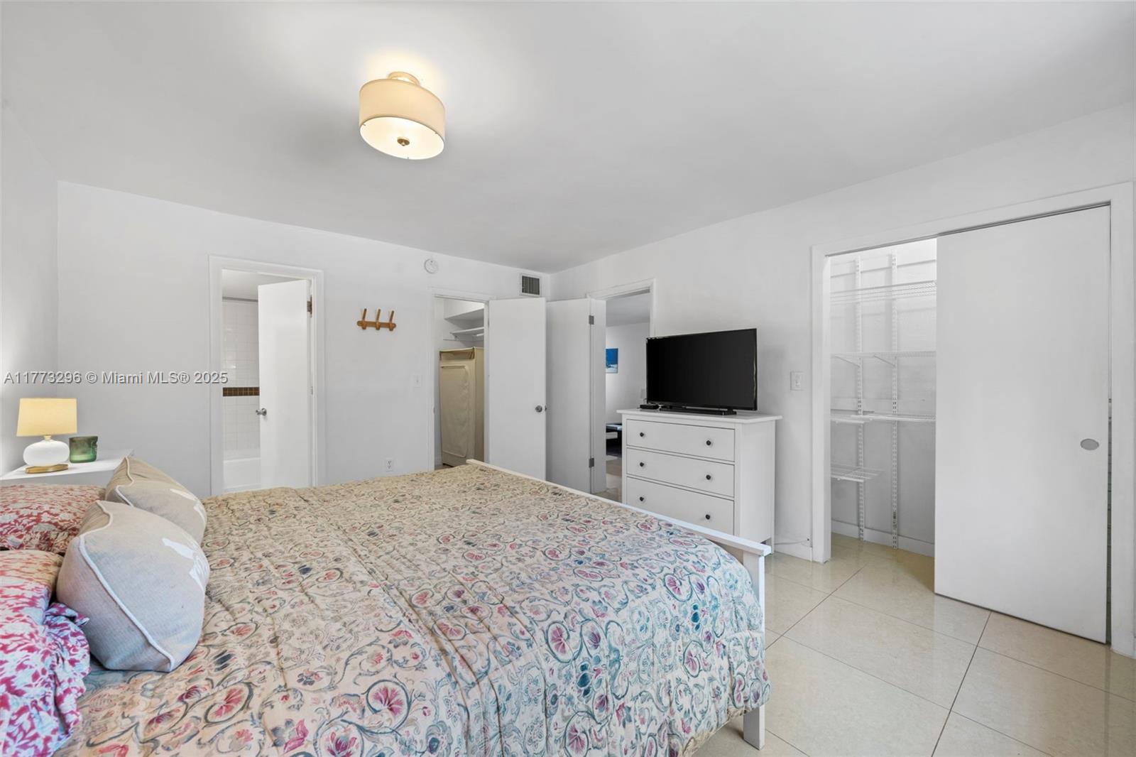 KEY BISCAYNE VI CONDO - Residential Lease