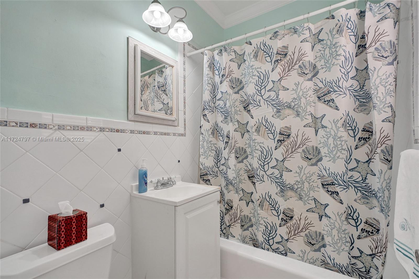 ESPANOLA WAY VILLAS CONDO - Residential