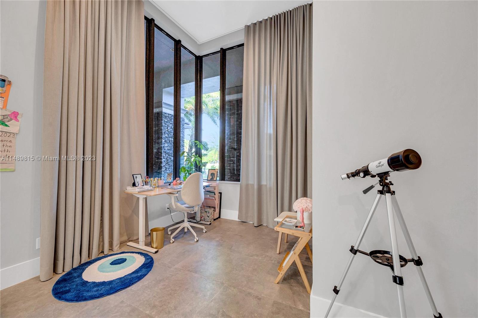 PLANTATION ACRES - Residential