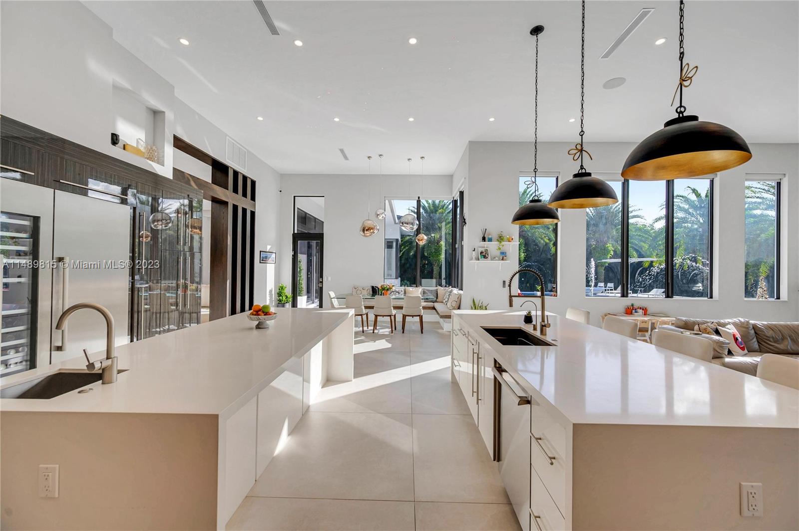 PLANTATION ACRES - Residential