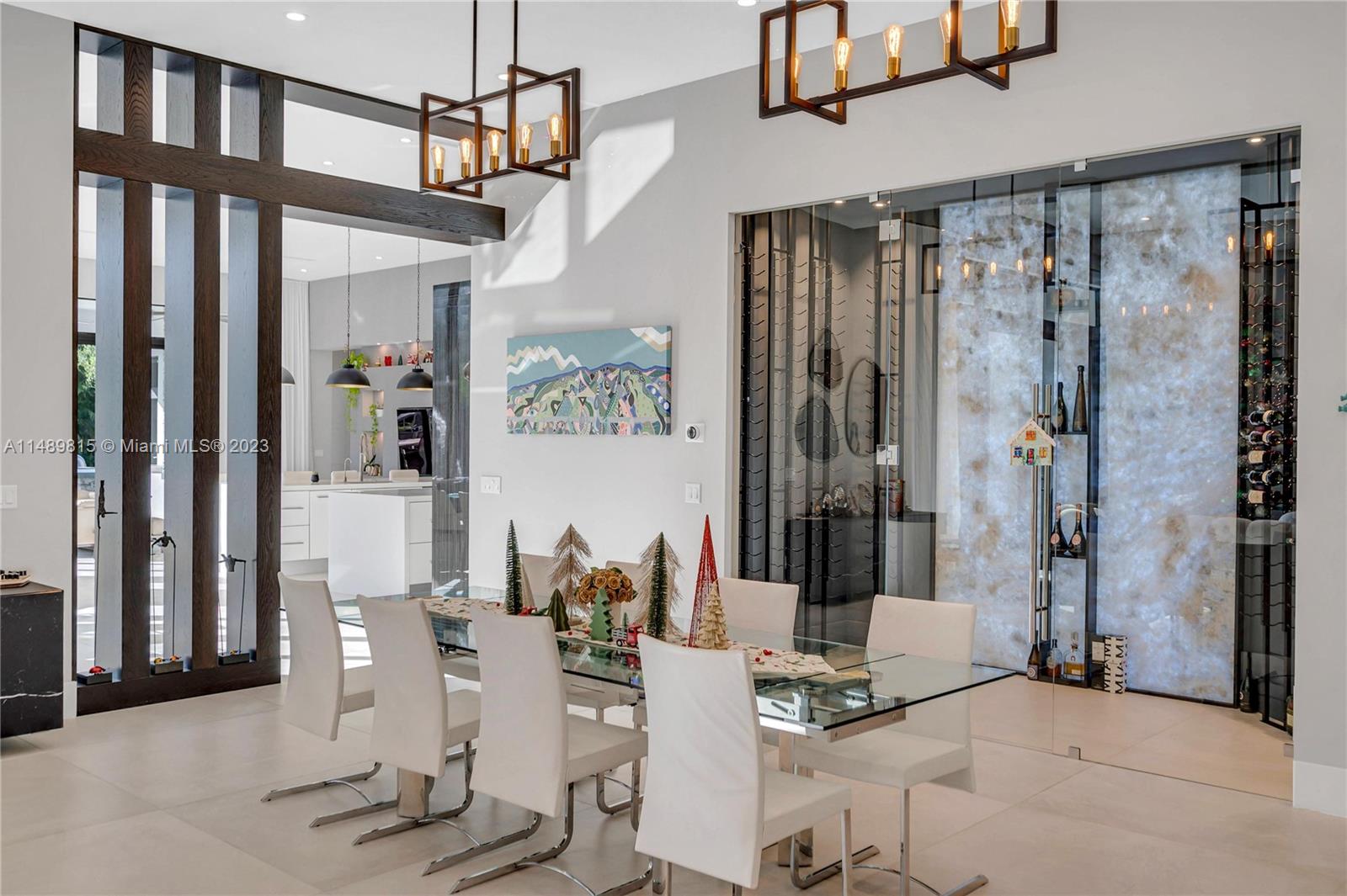 PLANTATION ACRES - Residential