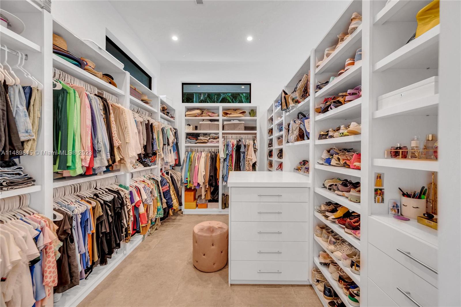 PLANTATION ACRES - Residential