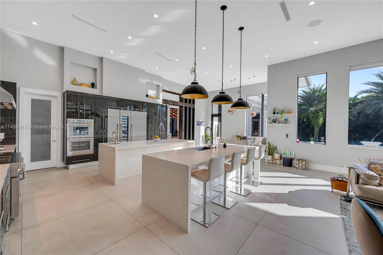 PLANTATION ACRES - Residential