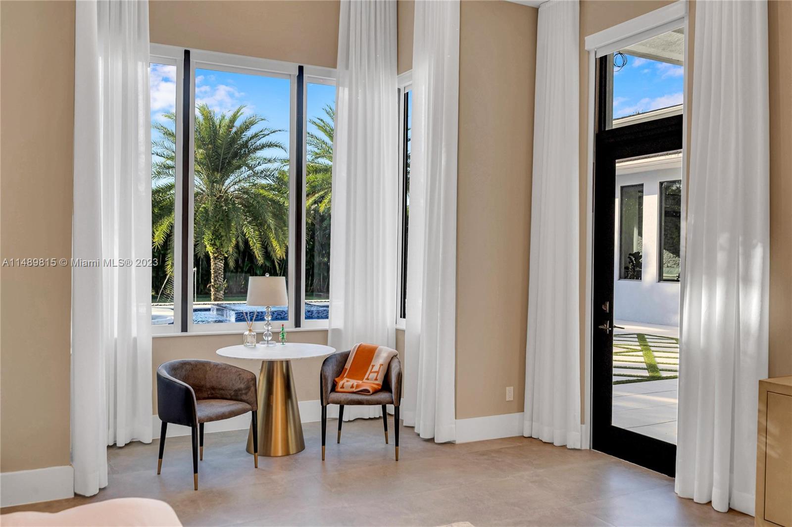 PLANTATION ACRES - Residential