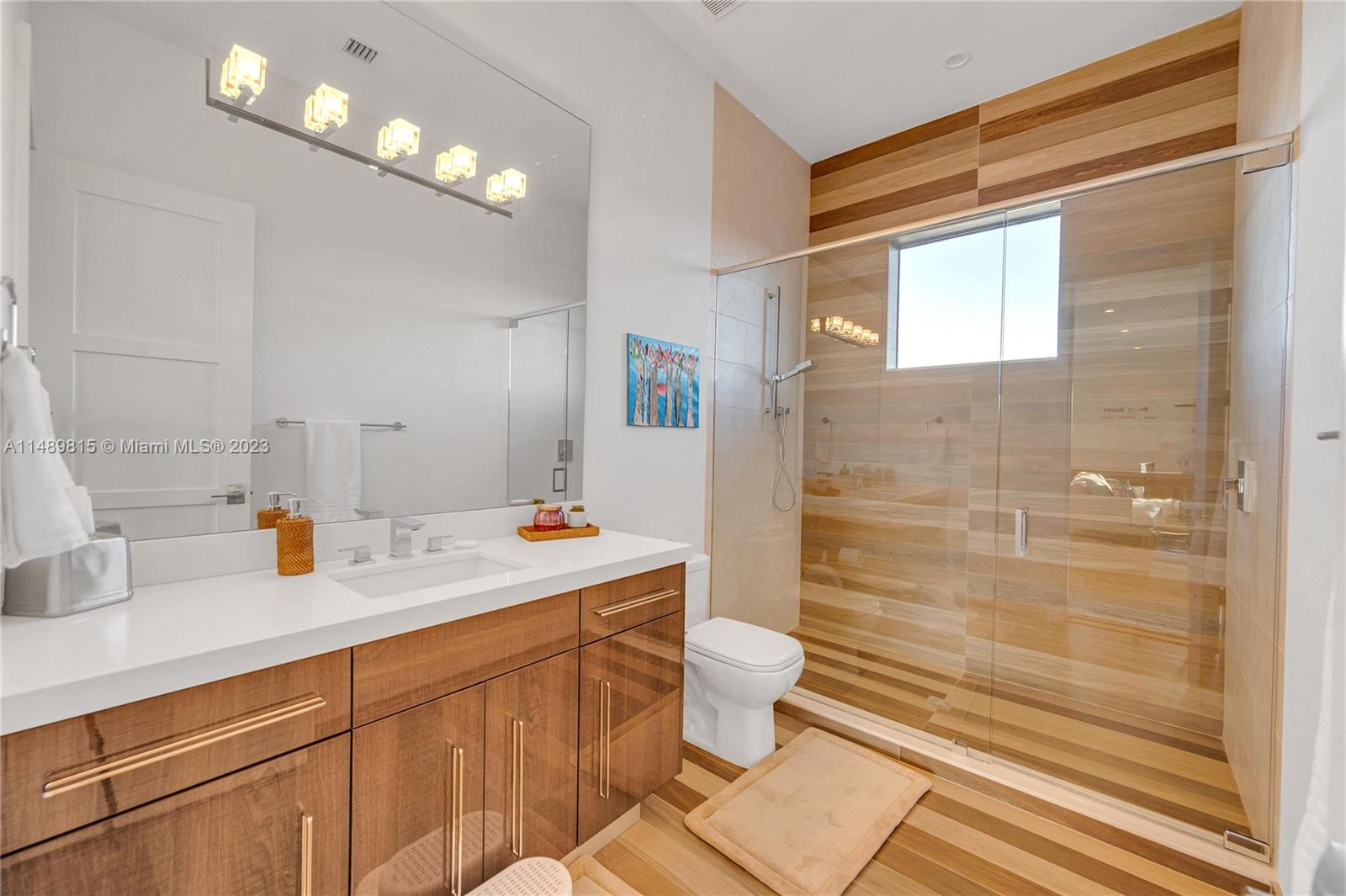 PLANTATION ACRES - Residential