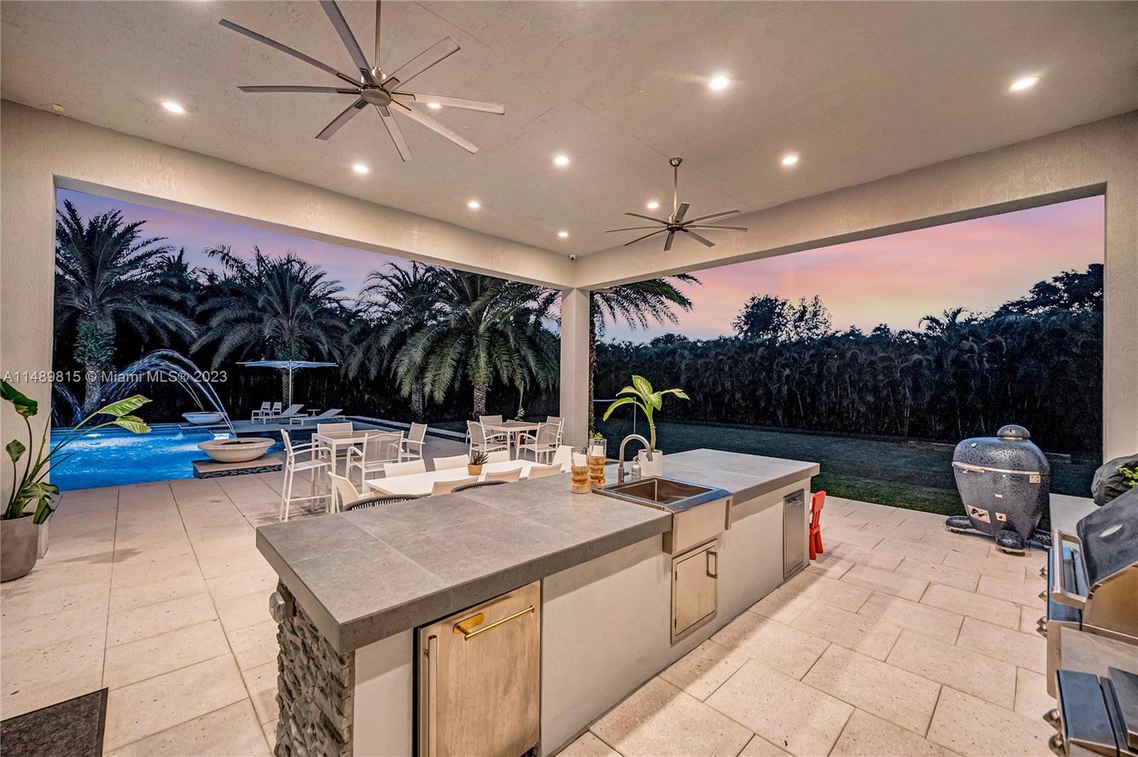 PLANTATION ACRES - Residential