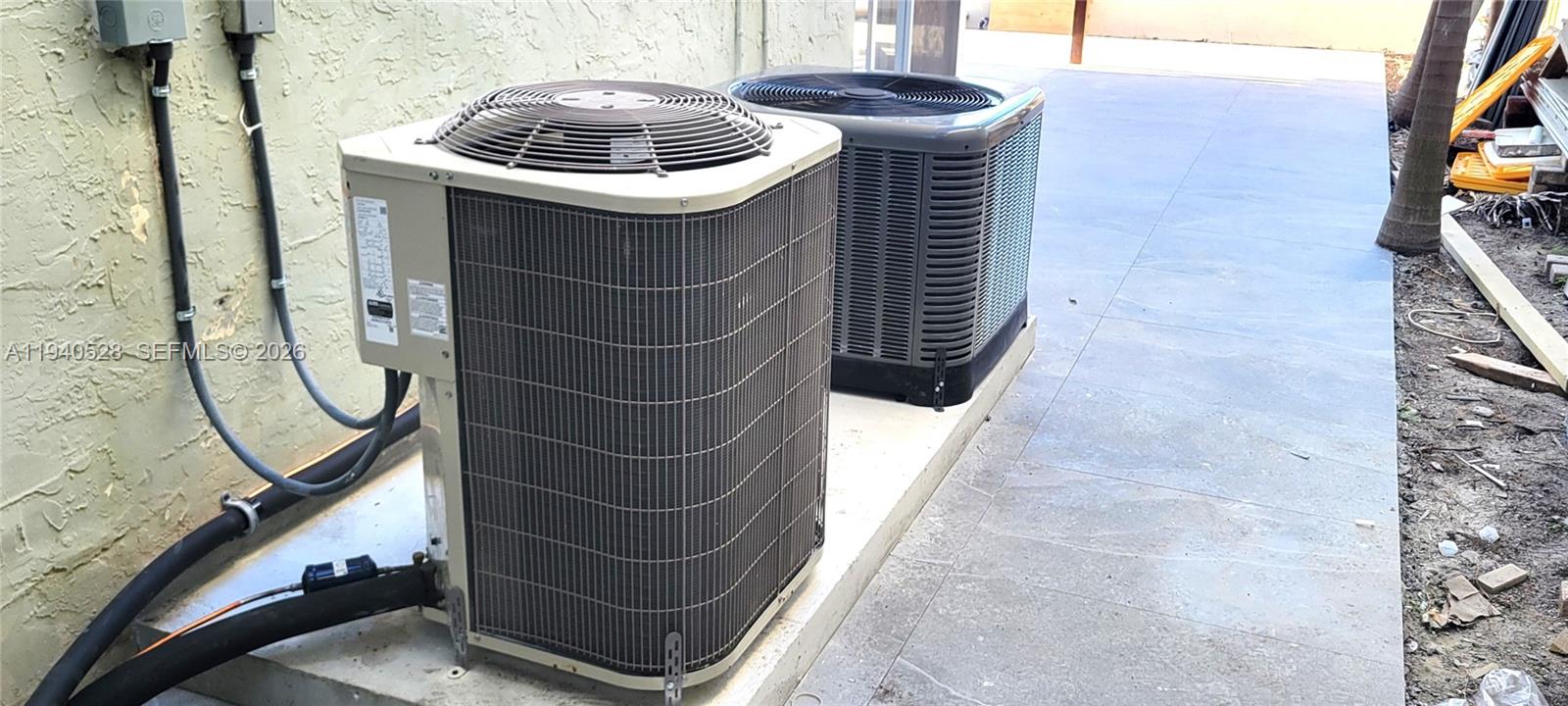 CHARLESTOWNE - Residential