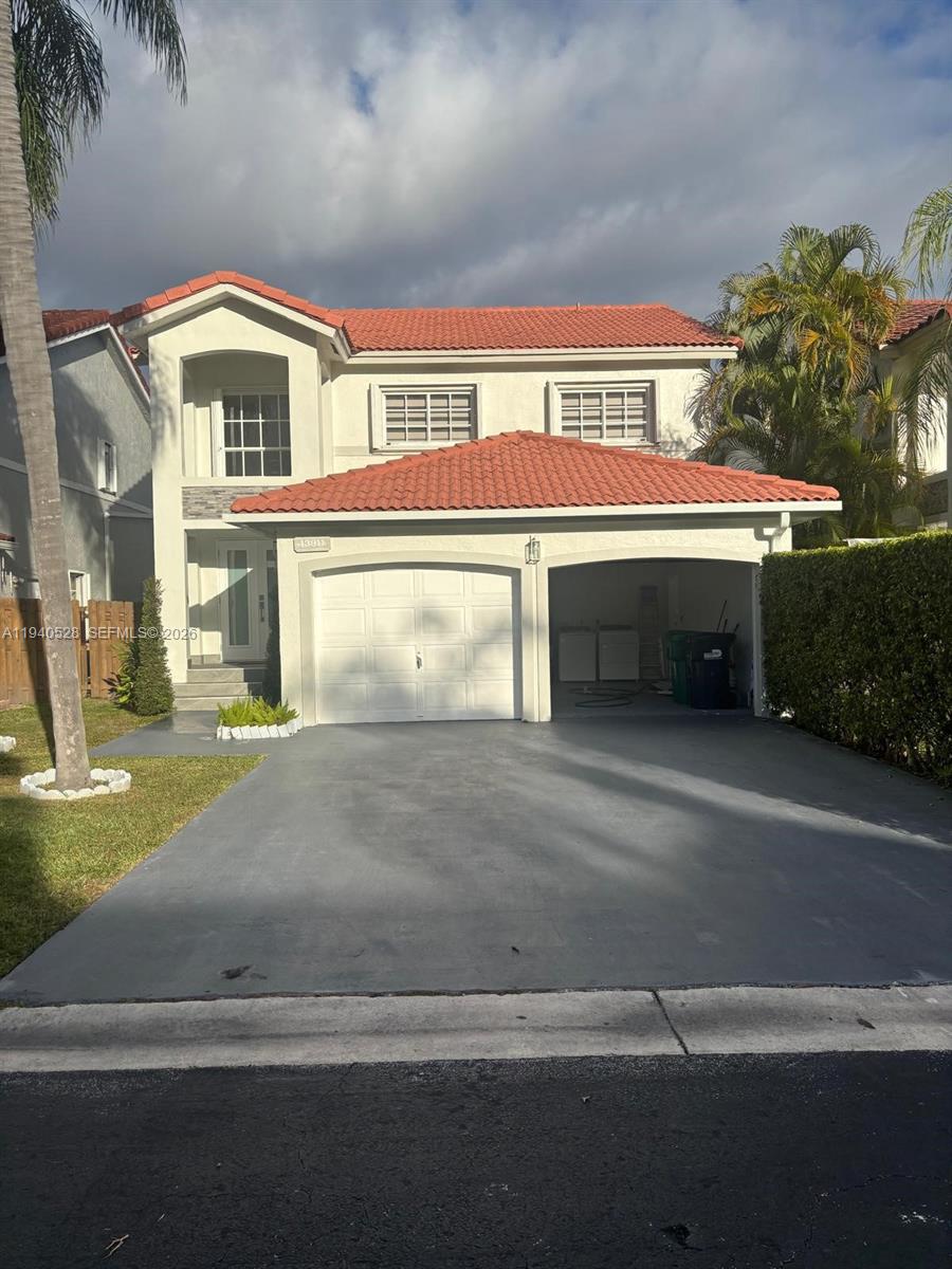 CHARLESTOWNE - Residential