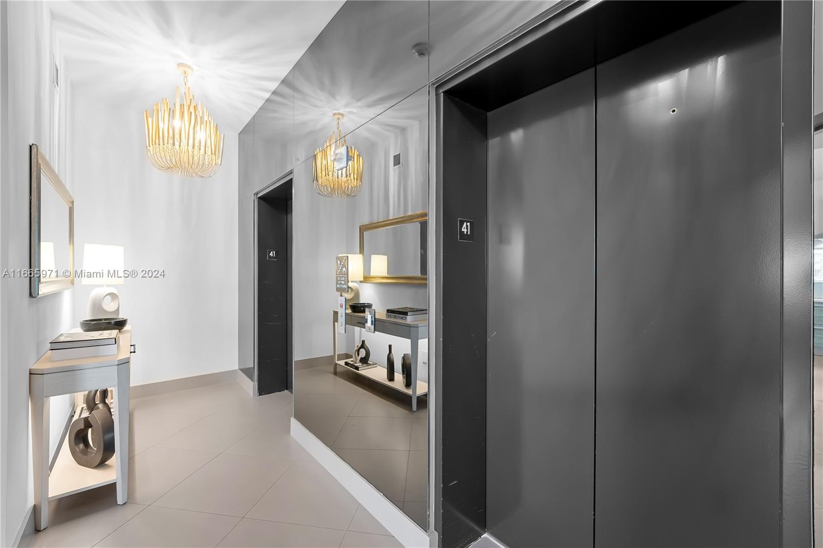 PARAMOUNT BAY CONDO - Residential