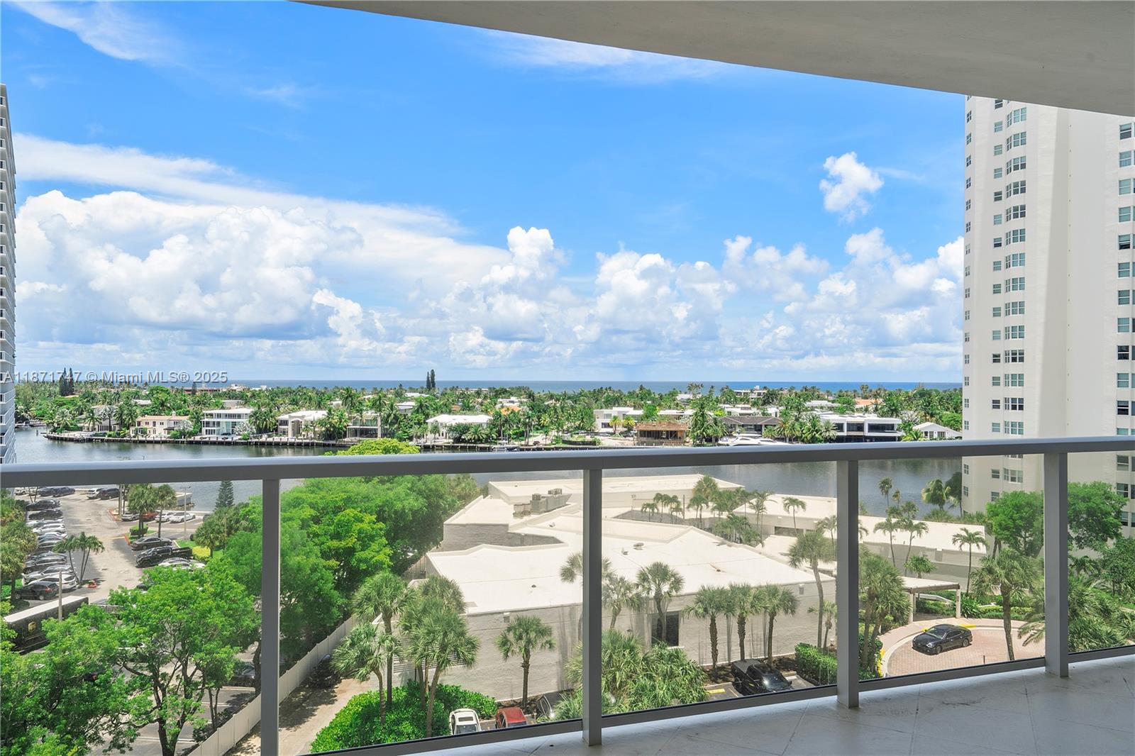 HAMPTONS WEST CONDO - Residential