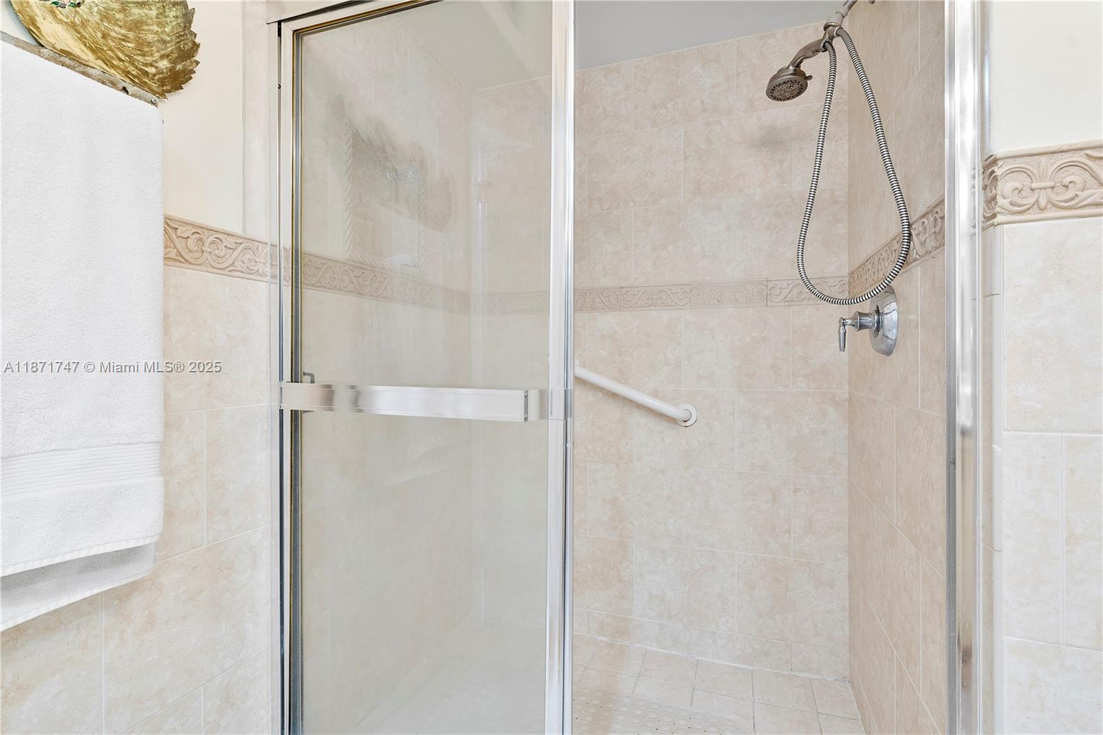 HAMPTONS WEST CONDO - Residential