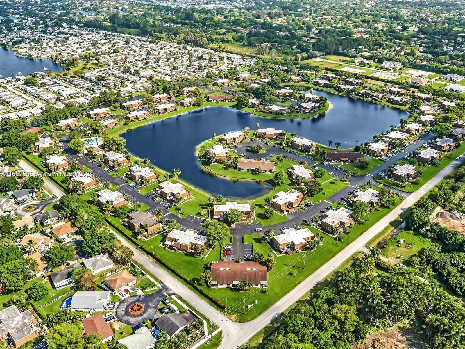 C H E ACRES - Residential