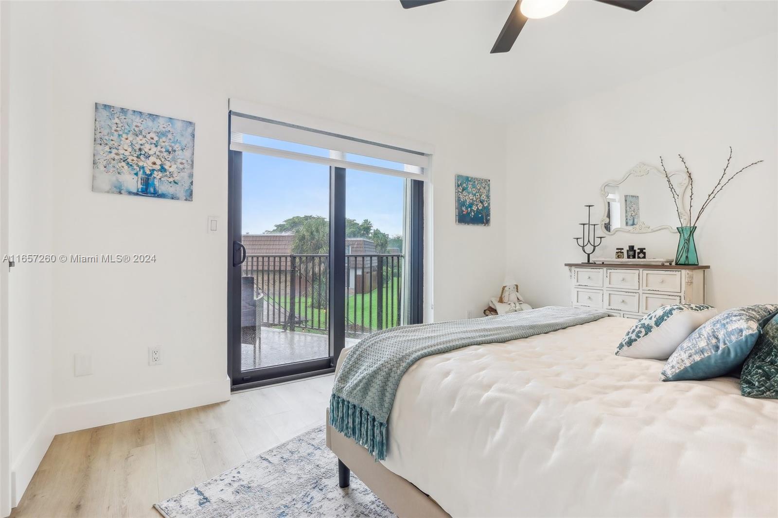 C H E ACRES - Residential