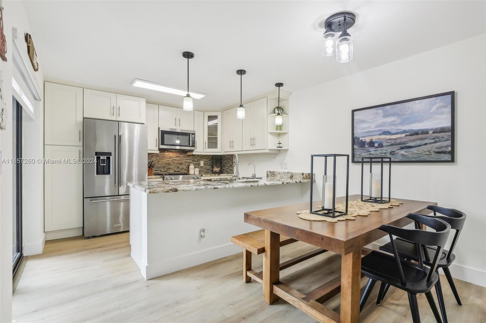 C H E ACRES - Residential