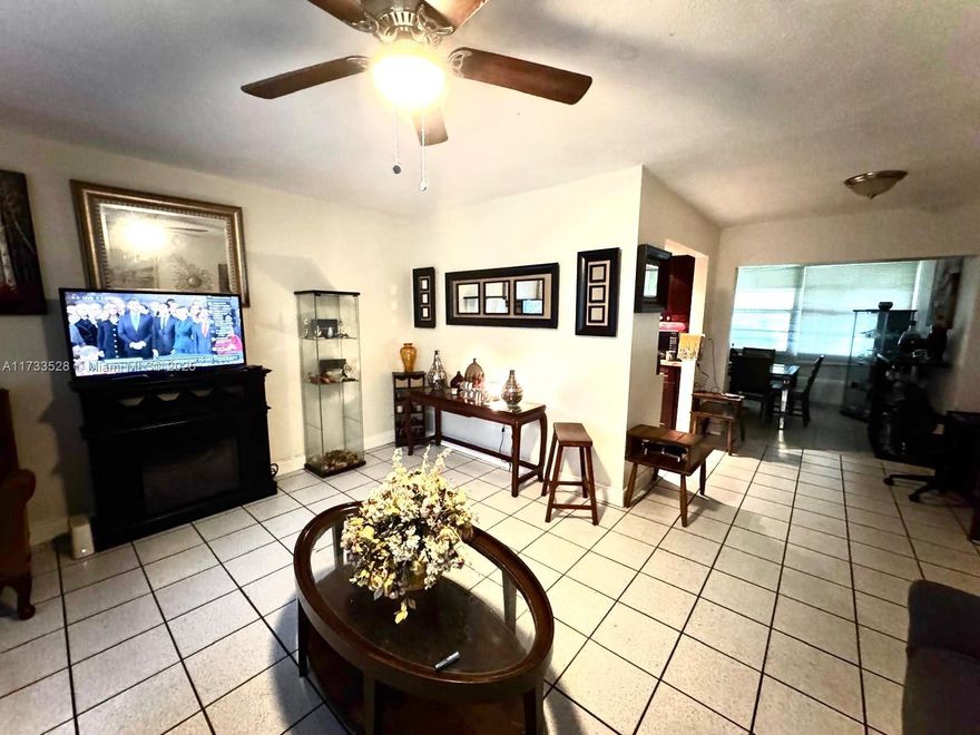 Spacious 2 bed 1 bath perfectly located in the heart of Sunrise. Investor friendly! Low HOA fee. Garage has been converted to a 3rd room with W&D. Tile flooring throughout, family room, large screened patio. Enjoy the tranquility and privacy of this quiet neighborhood. Don’t miss out on this unique find!"
Rented to a responsible tenant for $2250 until 05/31/2025.