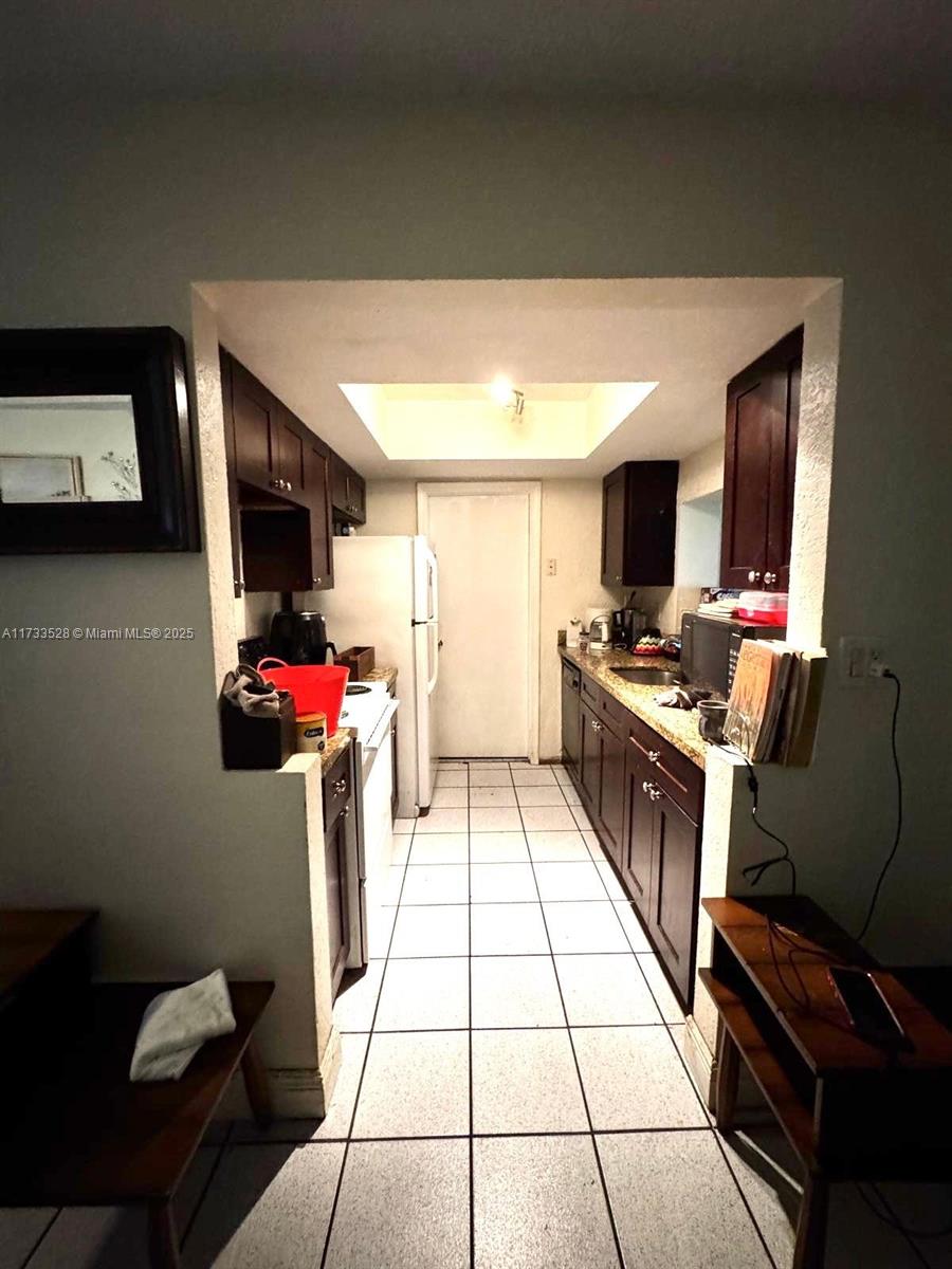 GOLD KEY VILLAS FIRST ADD - Residential