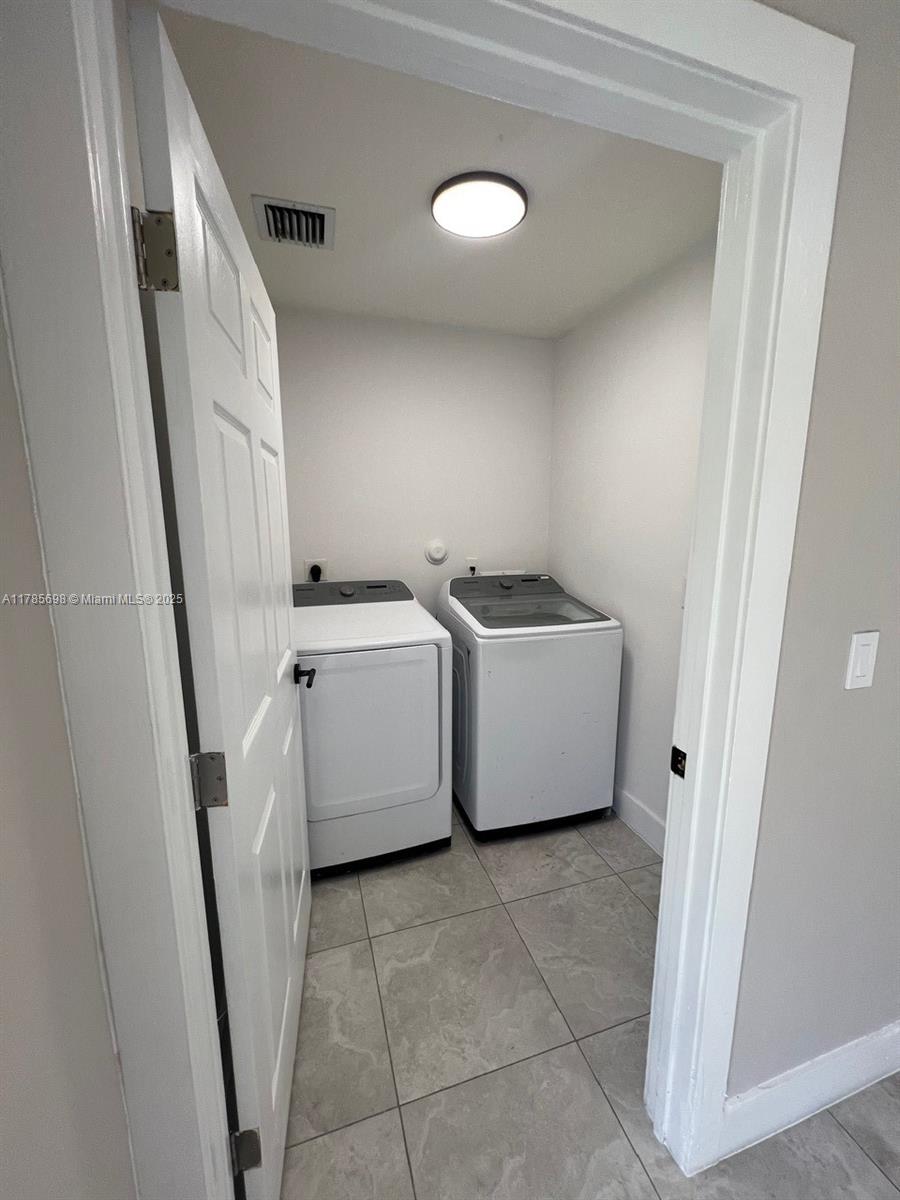 THE TROPICS AMD - Residential Lease