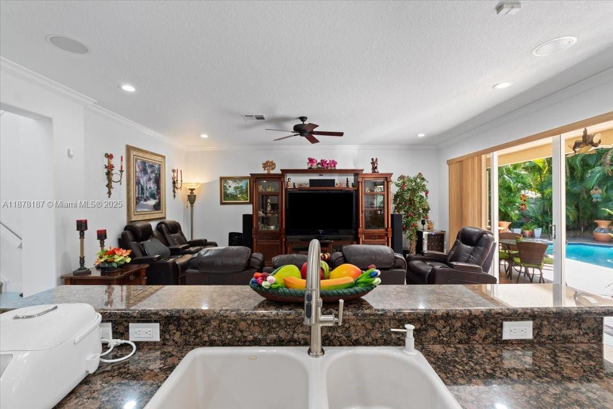 SILVER LAKES PHASE III RE - Residential