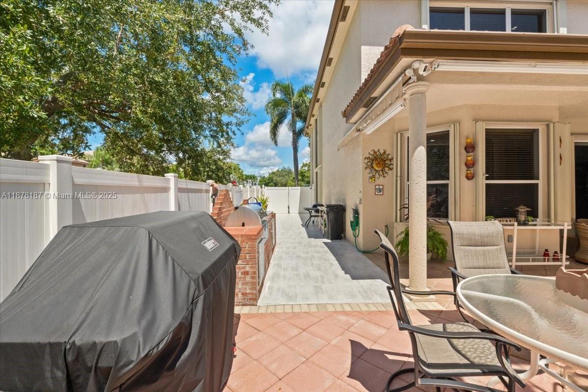 SILVER LAKES PHASE III RE - Residential