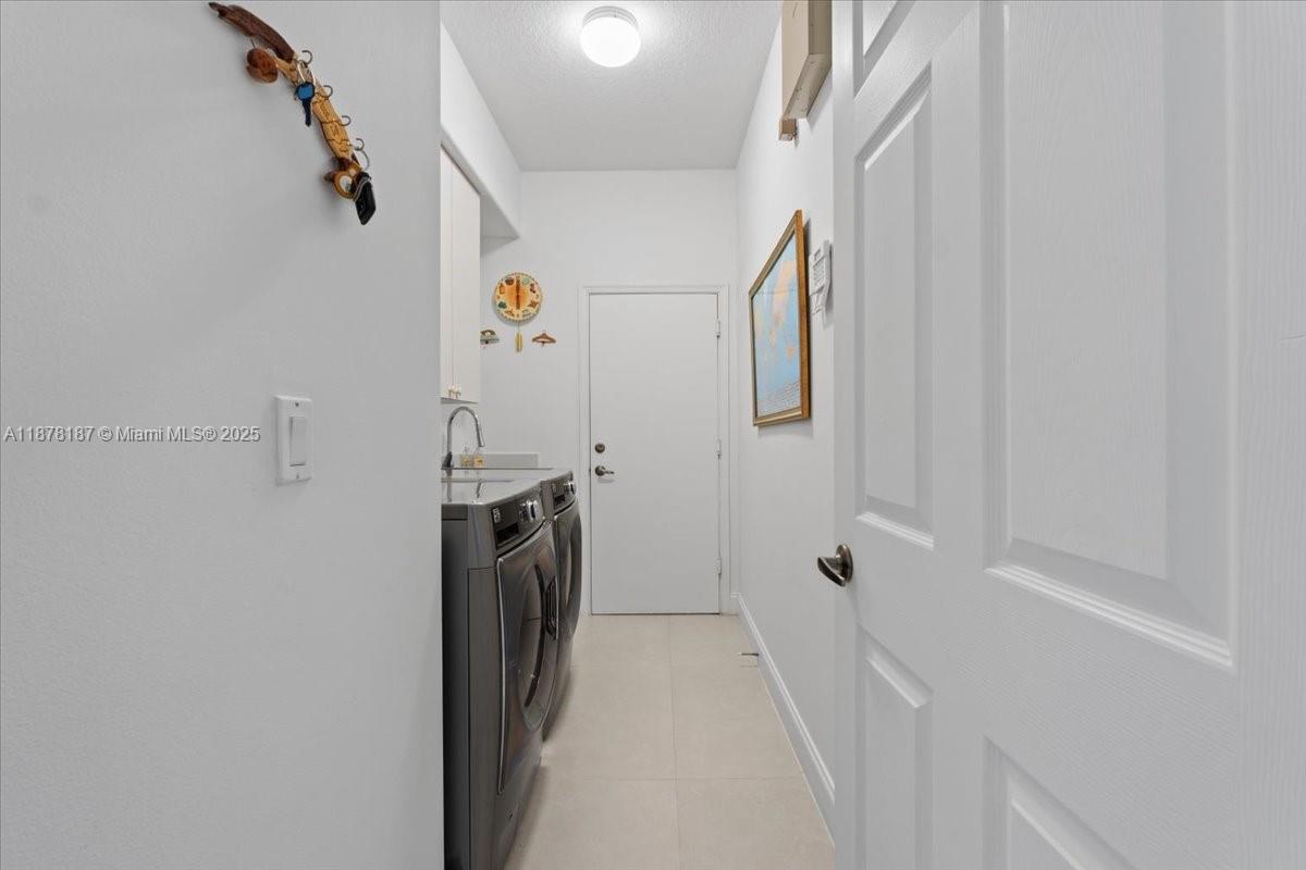 SILVER LAKES PHASE III RE - Residential