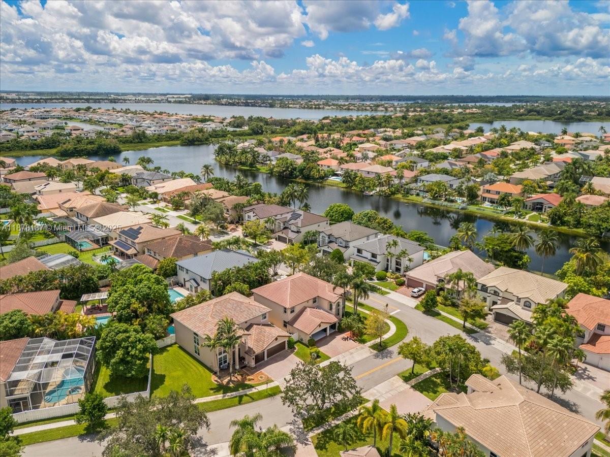 SILVER LAKES PHASE III RE - Residential