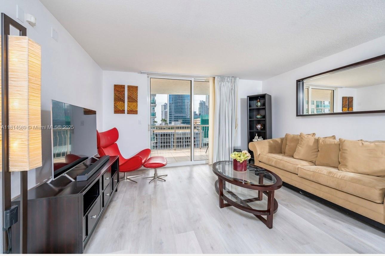 THE CLUB AT BRICKELL BAY - Residential Lease