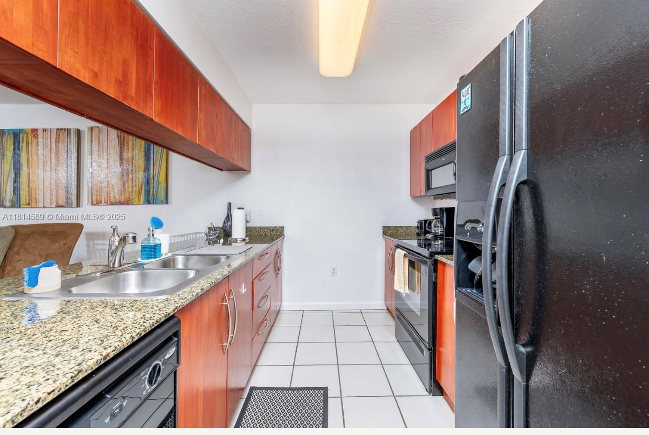 THE CLUB AT BRICKELL BAY - Residential Lease