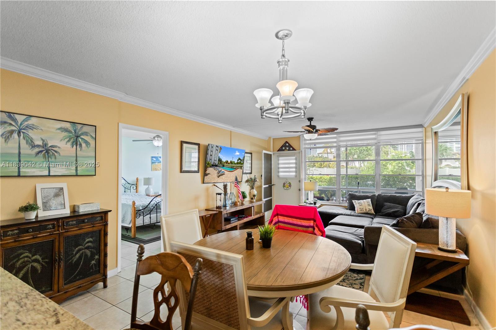 GOLDEN VIEW CONDO - Residential