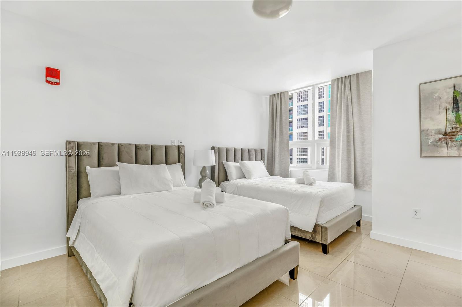 MIDBLOCK MIAMI CONDO - Residential