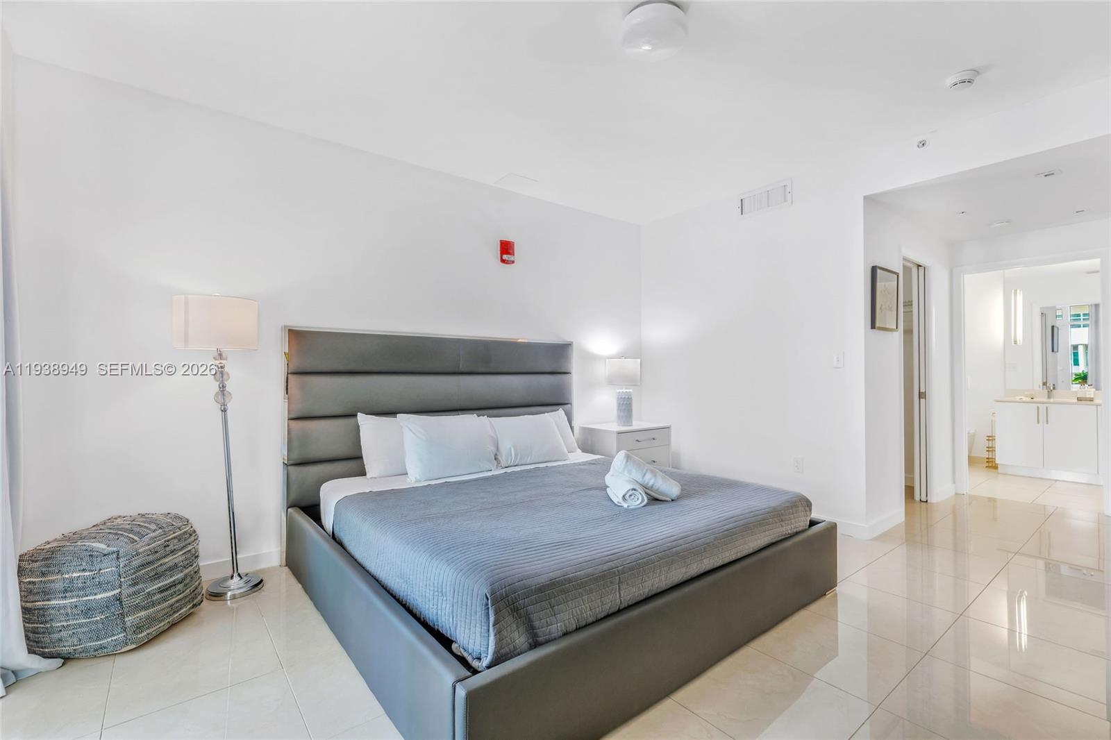MIDBLOCK MIAMI CONDO - Residential