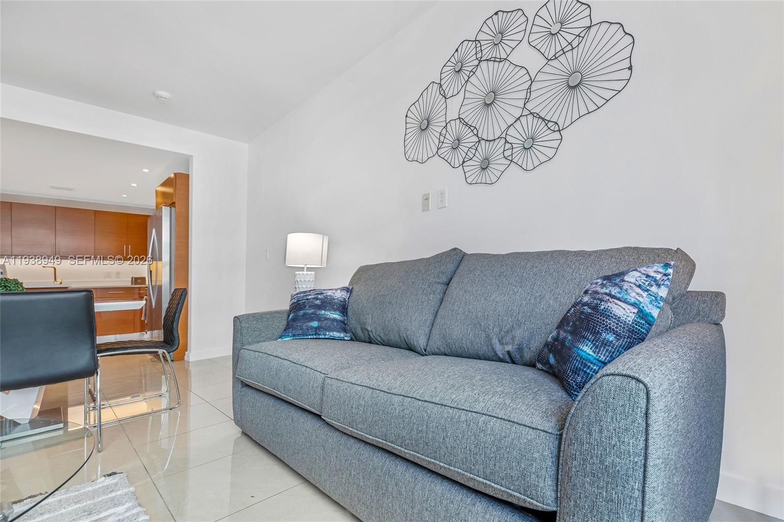 MIDBLOCK MIAMI CONDO - Residential