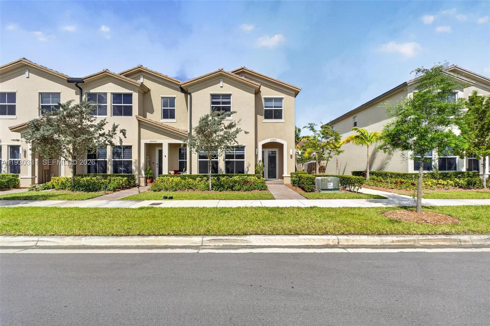 DOWN SOUTH - Residential Lease