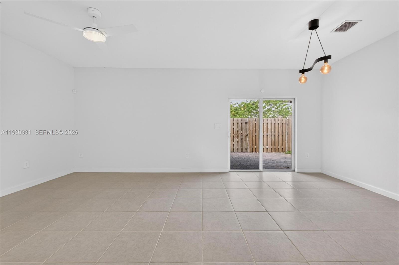 DOWN SOUTH - Residential Lease