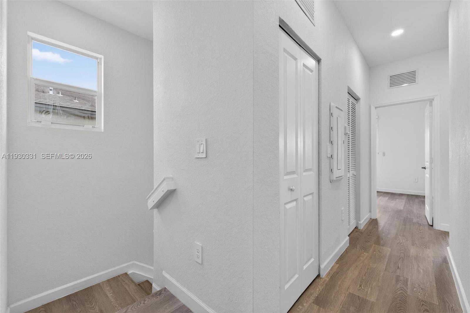 DOWN SOUTH - Residential Lease